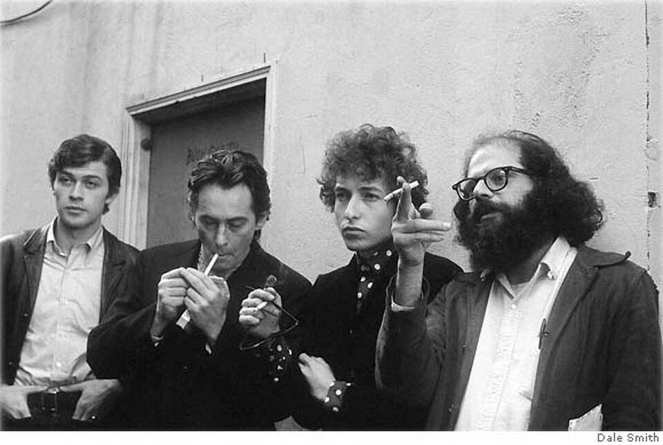 Long-lost photos capture a young Bob Dylan rubbing elbows in North ...