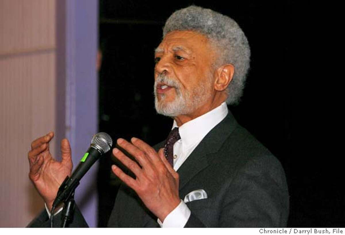 Mayoral hopeful Dellums rips Oakland officials / He criticizes crime ...