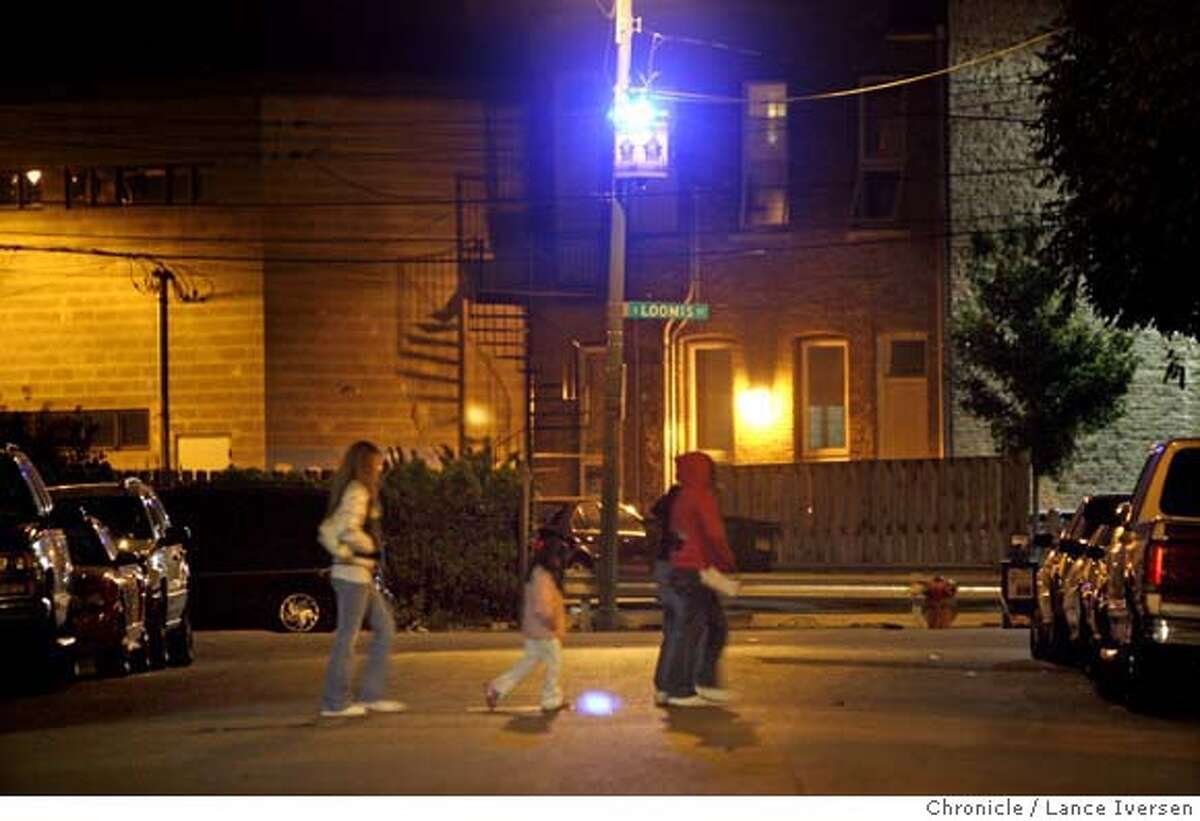 Cameras survey Chicago's toughest blocks, but do they reduce crime?