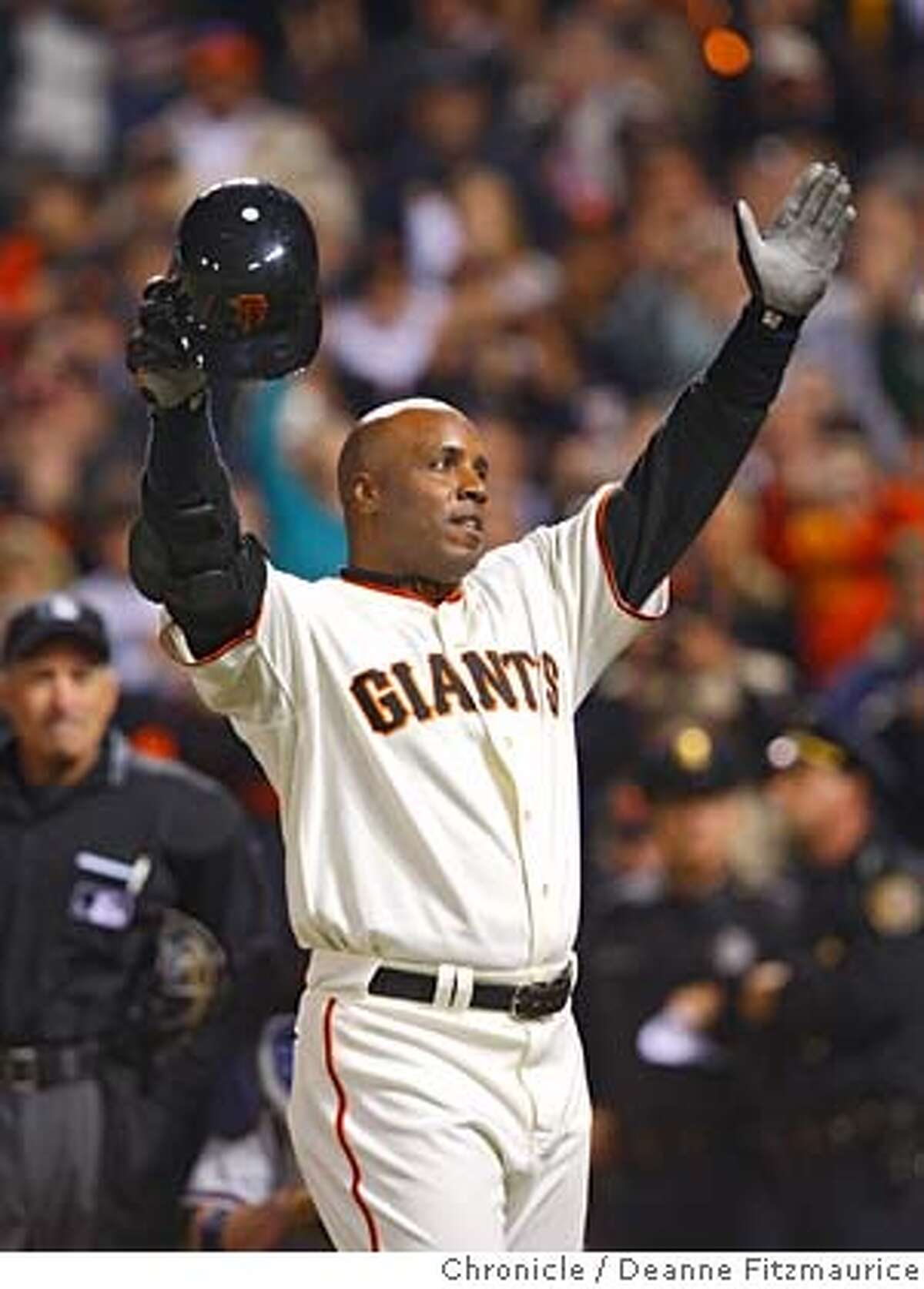 Barry Bonds' career as a Giant - maybe a player - measured in days