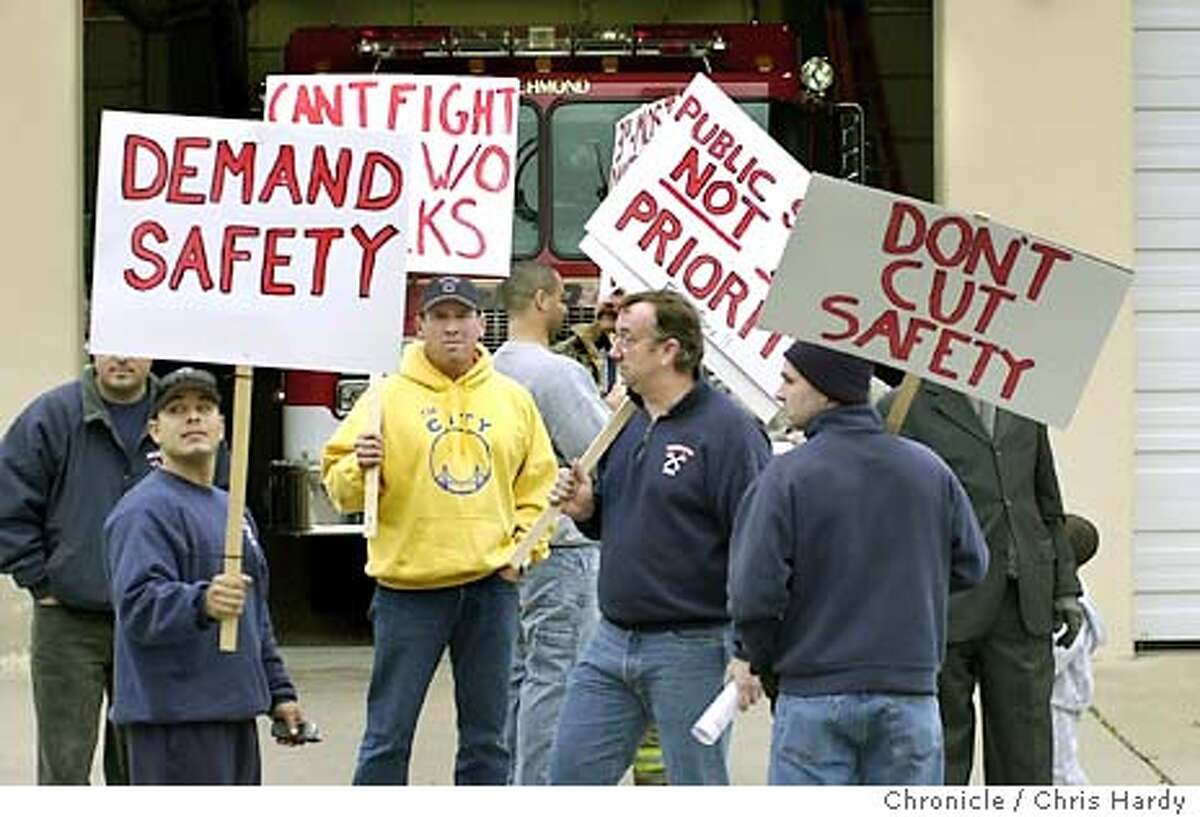Pickets at fire stations / Firefighters protest cuts in Richmond