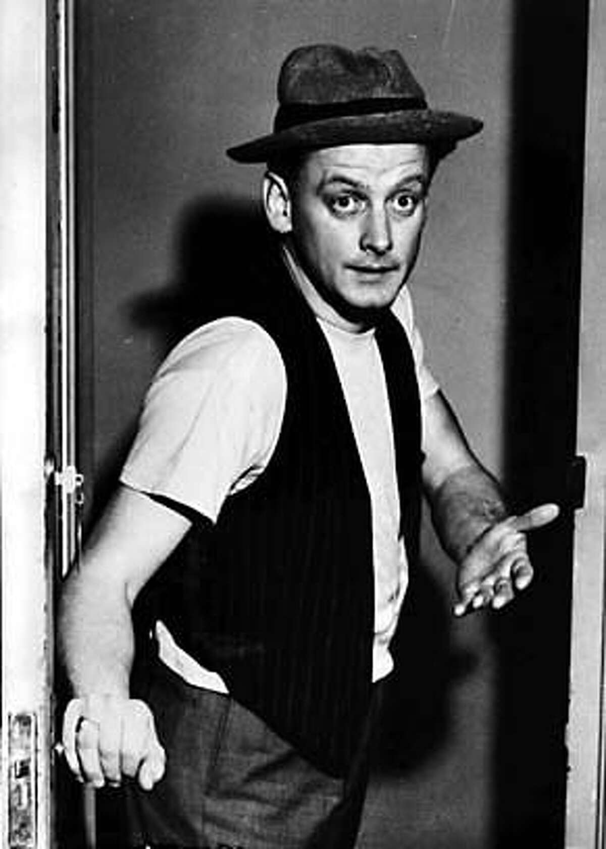 biography of art carney