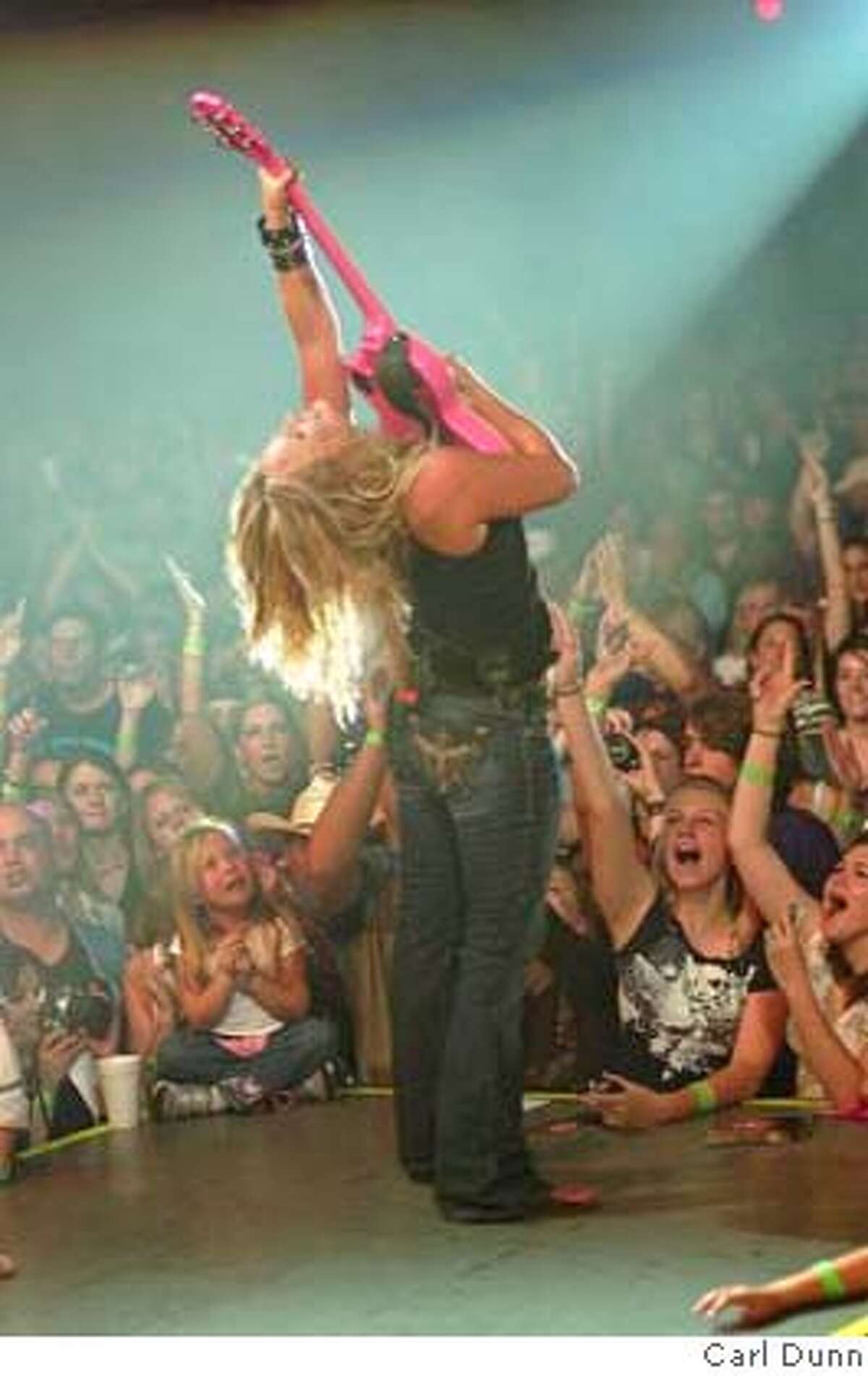 miranda lamberts  tough country singer  crazy  girlfriend
