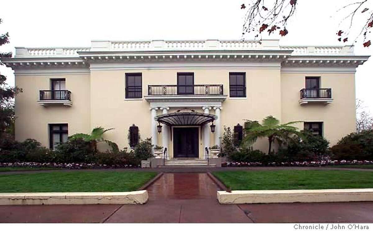 25 SEAVIEW PIEDMONT, CA House for sale, 5.6 million dollars. Interior and exterior photos photo/John O'hara