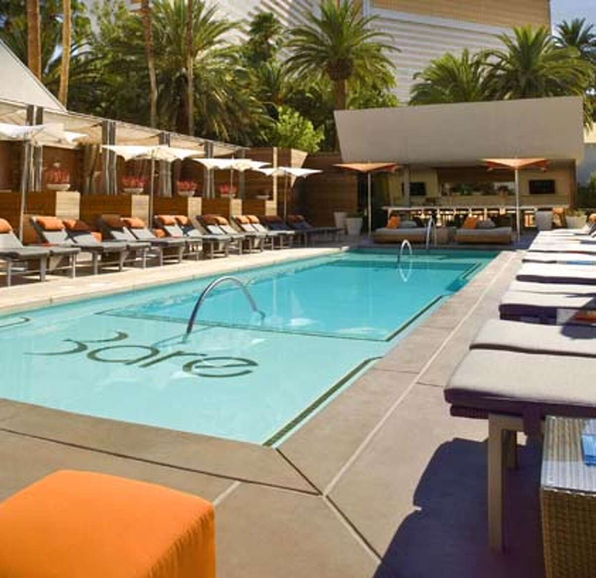 Las Vegas adult pools encourage topless sunbathing