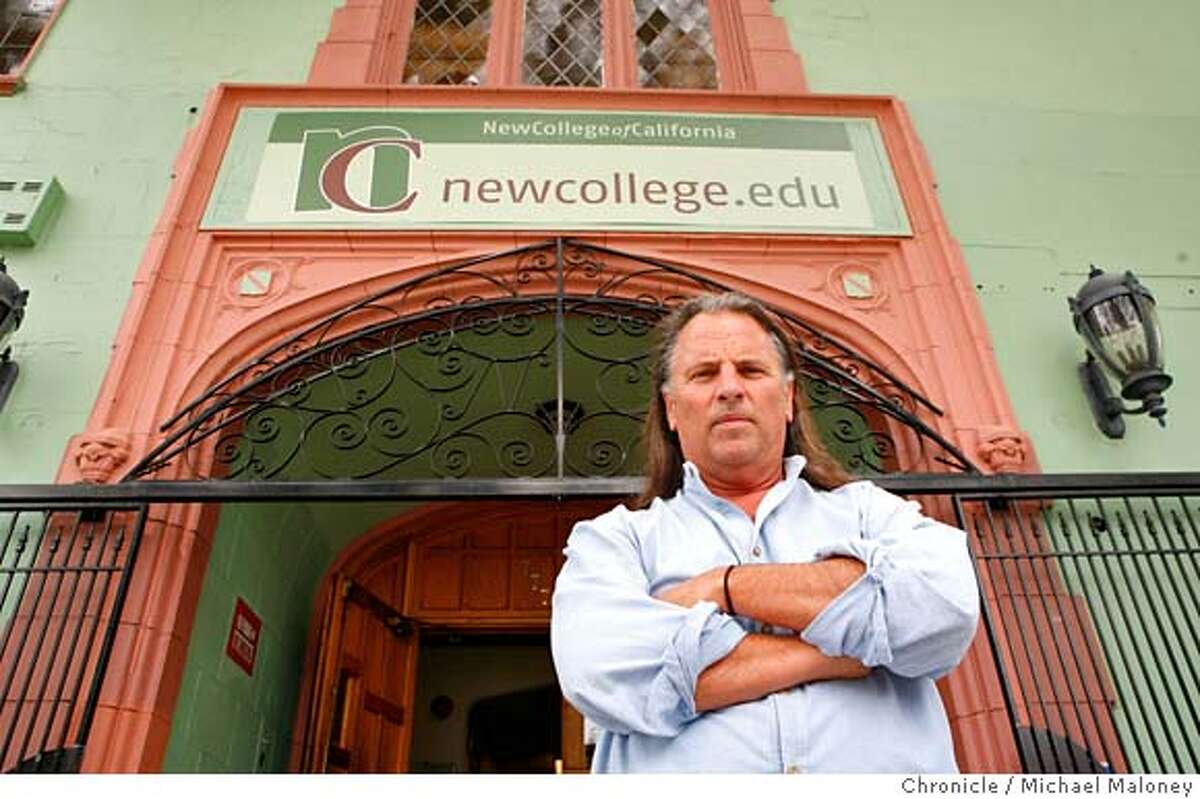 Progressive New College in academic, fiscal mess / Put on probation, S.F.  school at risk of losing accreditation