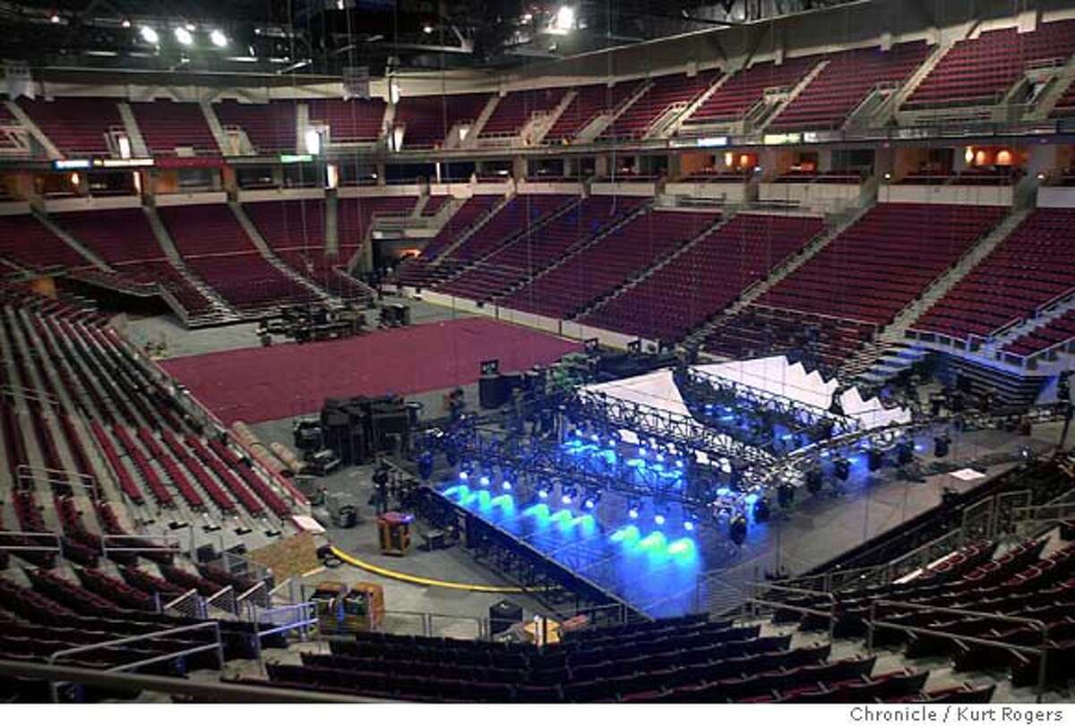 Fresno arena Bulldogs, Bocelli / Huge venue debuts with opera star's