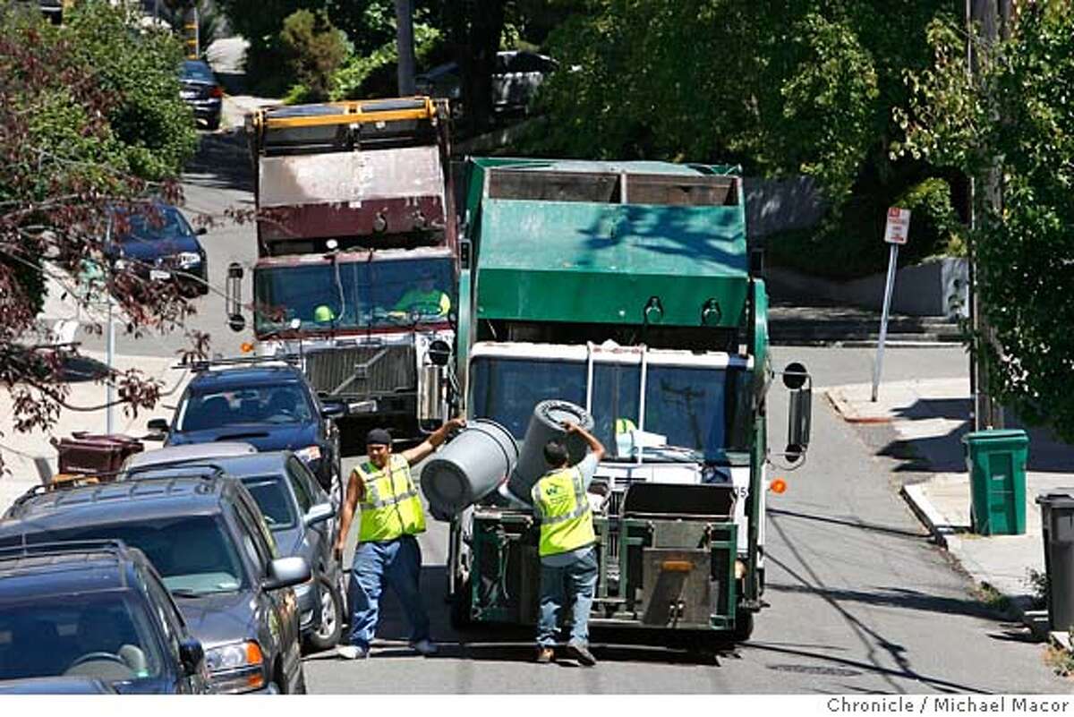 garbage truck driver salary