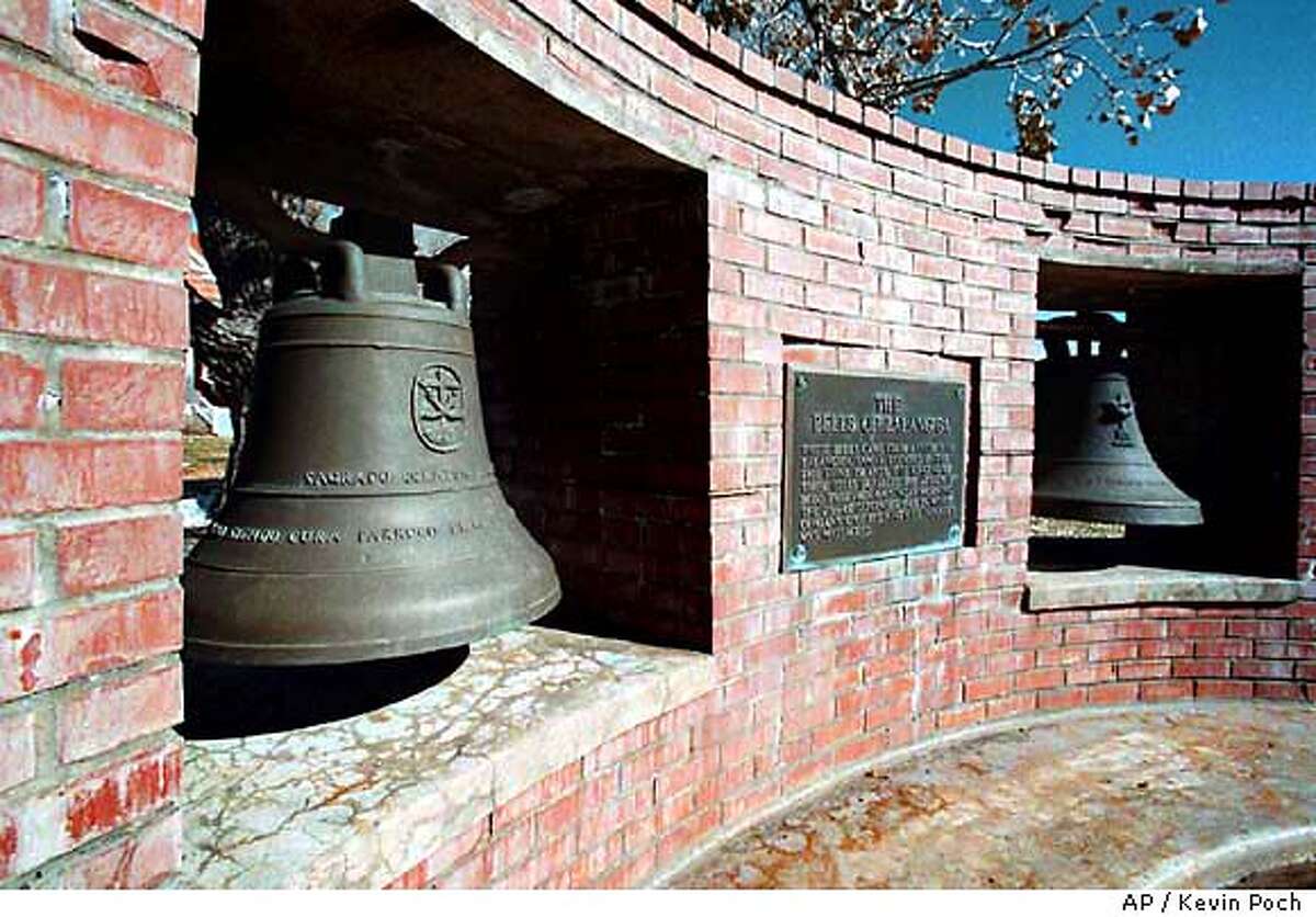 'Bells of Balangiga' ring with meaning for U.S., Philippines / More