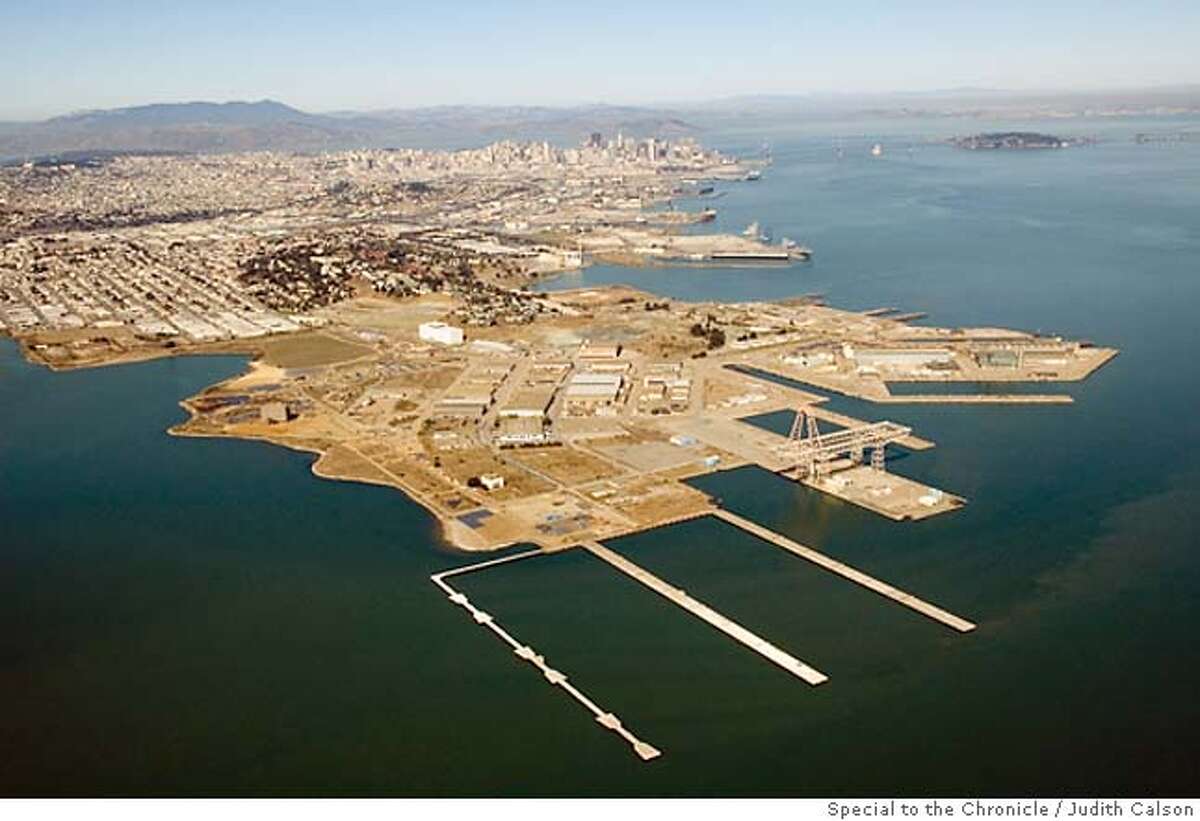 A stadium site at the old Hunters Point Naval Shipyard was proposed by San Francisco officials after 49ers' owners became disenchanted with Candlestick Point, to the south. But the team is set on Santa Clara. Photo, 2006, by Judith Calson, special to the Chronicle