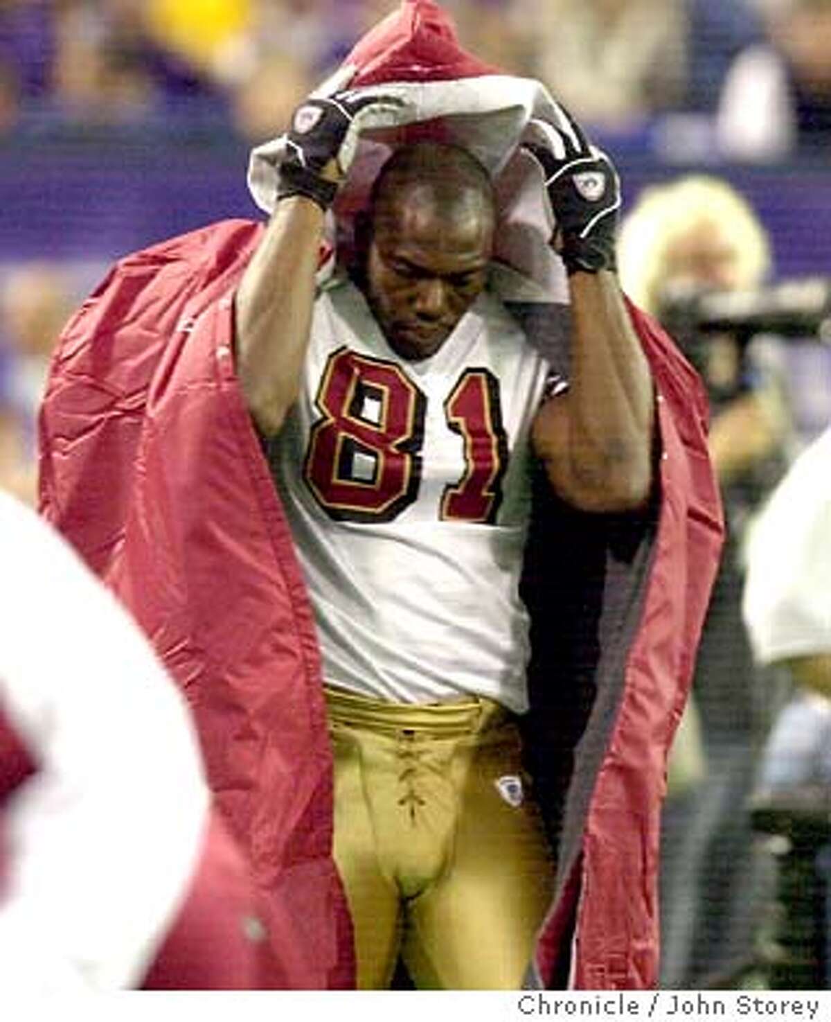 Quarterback Gus Frerotte of the Minnesota Vikings congratulates