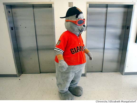 Giants Mascot, San Francisco Giants Mascot Lou Seal in the …