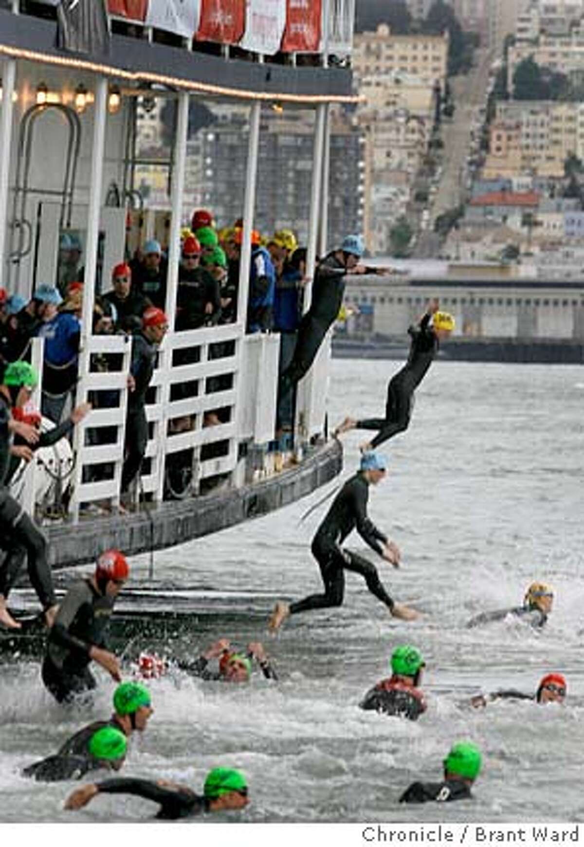 Thousands run, swim and bike in Escape from Alcatraz Triathlon
