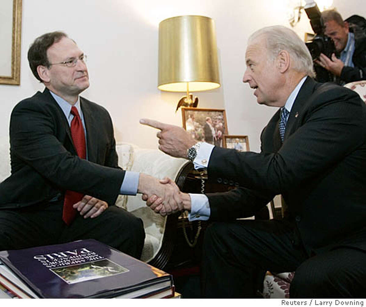 Supreme Court Associate Justice nominee Samuel Alito (L) meets with U.S. Sen. Joseph Biden (D-Delaware) in Biden's office on Capitol Hill, November 16, 2005. Alito is meeting with senators in the run up to confirmation hearings before the Senate Judiciary Committee on January 9 which will be followed by a vote of the full Senate set for January 20. REUTERS/Larry Downing 0