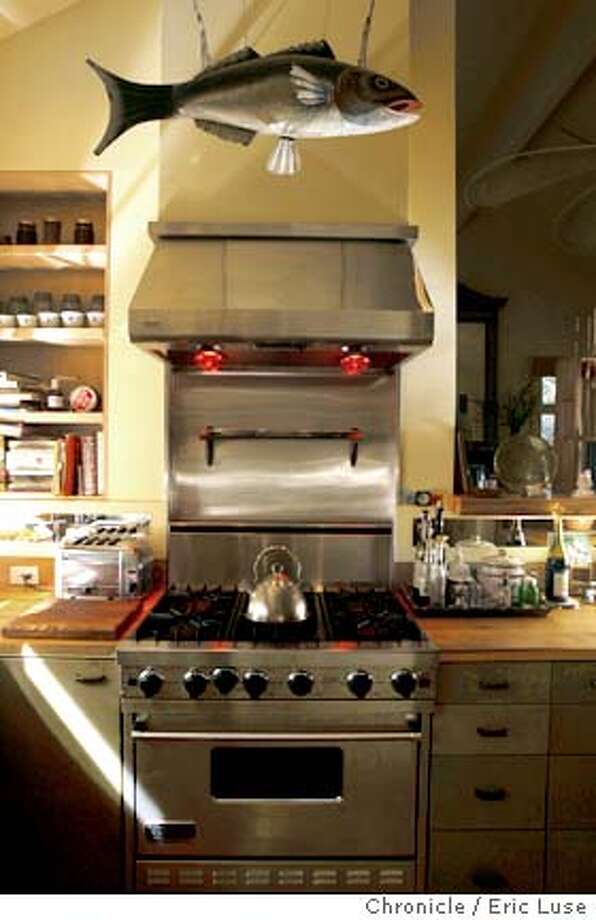 COOKS' KITCHENS / Professionals share their recipes for design success