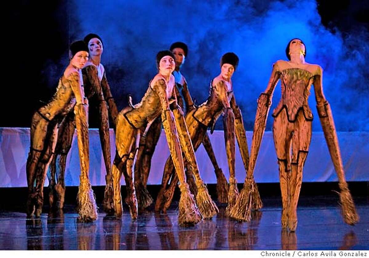 REVIEW / Mickey Mouse Oakland Ballet stages a darker and