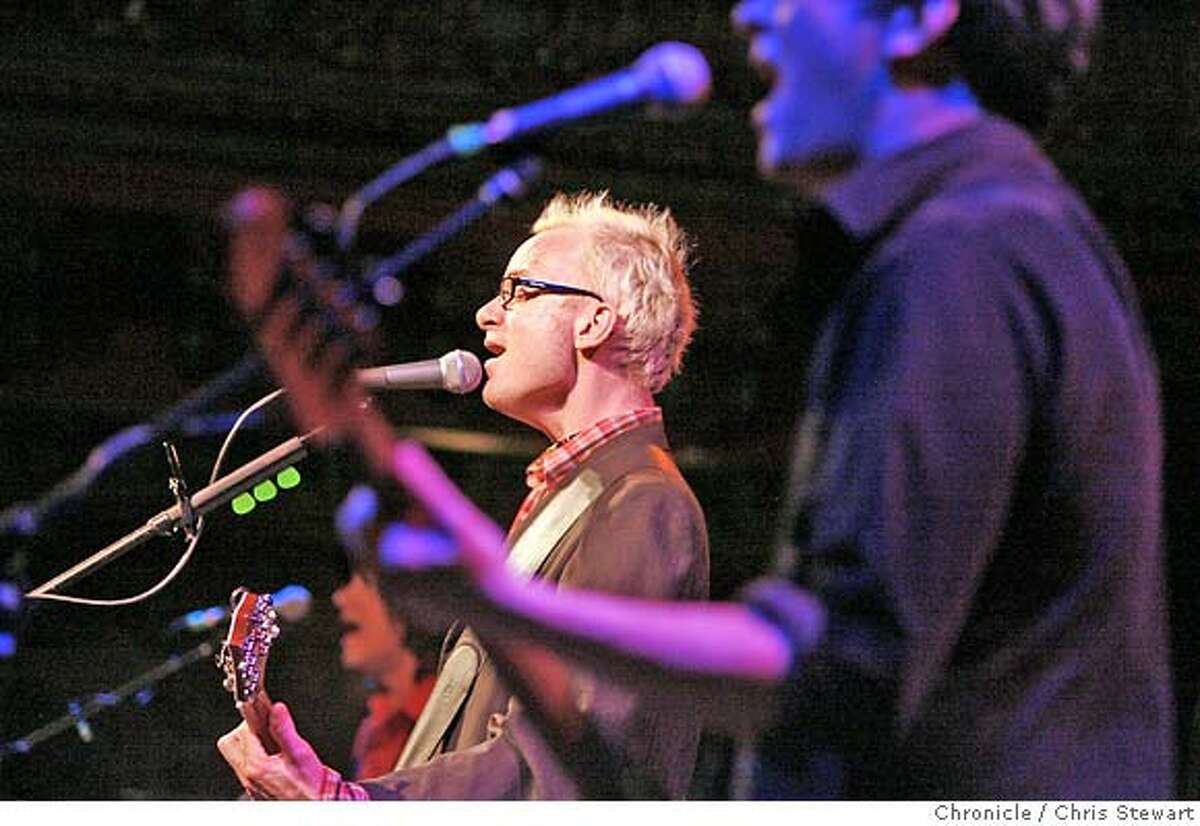 REVIEW / Fountains of Wayne just do that thing they do. Apparently, it isn't very much.