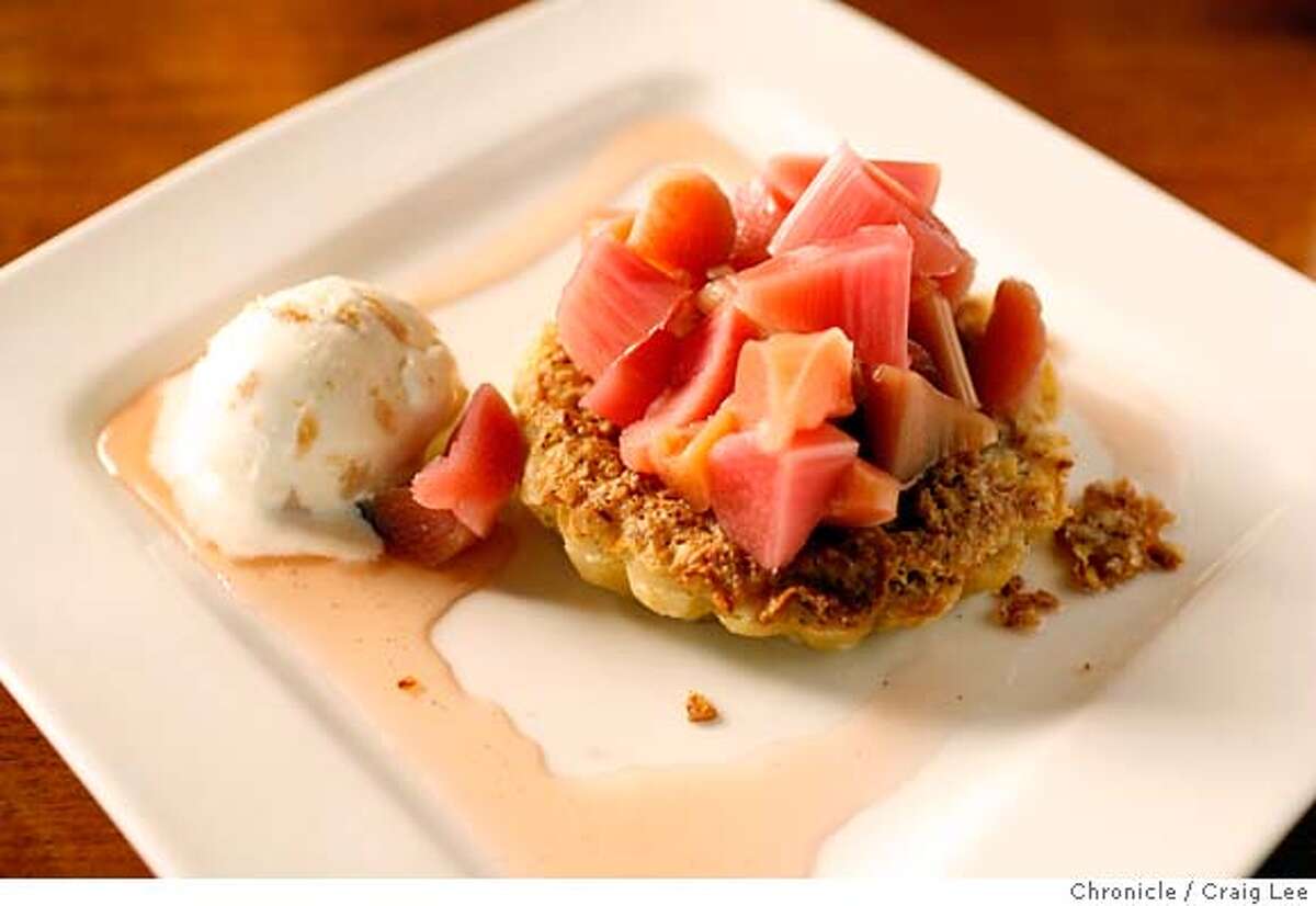 Cooking in a vacuum / A far cry from boilinabag, French sous vide