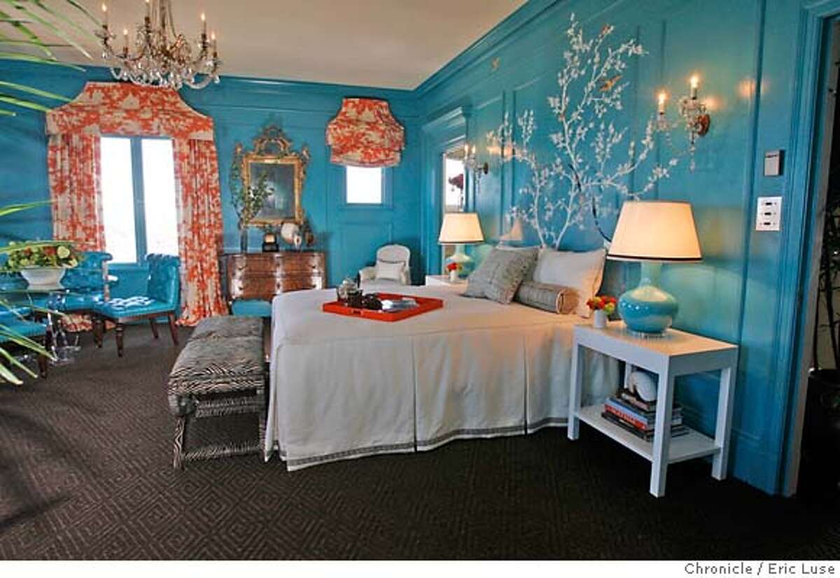 .JPG Master Bedroom by Kendall Wilkinson Decorator Showcase at 2901 Broadway Photographer: Eric Luse / The Chronicle names cq from the source Kendall Wilkinson MANDATORY CREDIT FOR PHOTOG AND SF CHRONICLE/NO SALES-MAGS OUT