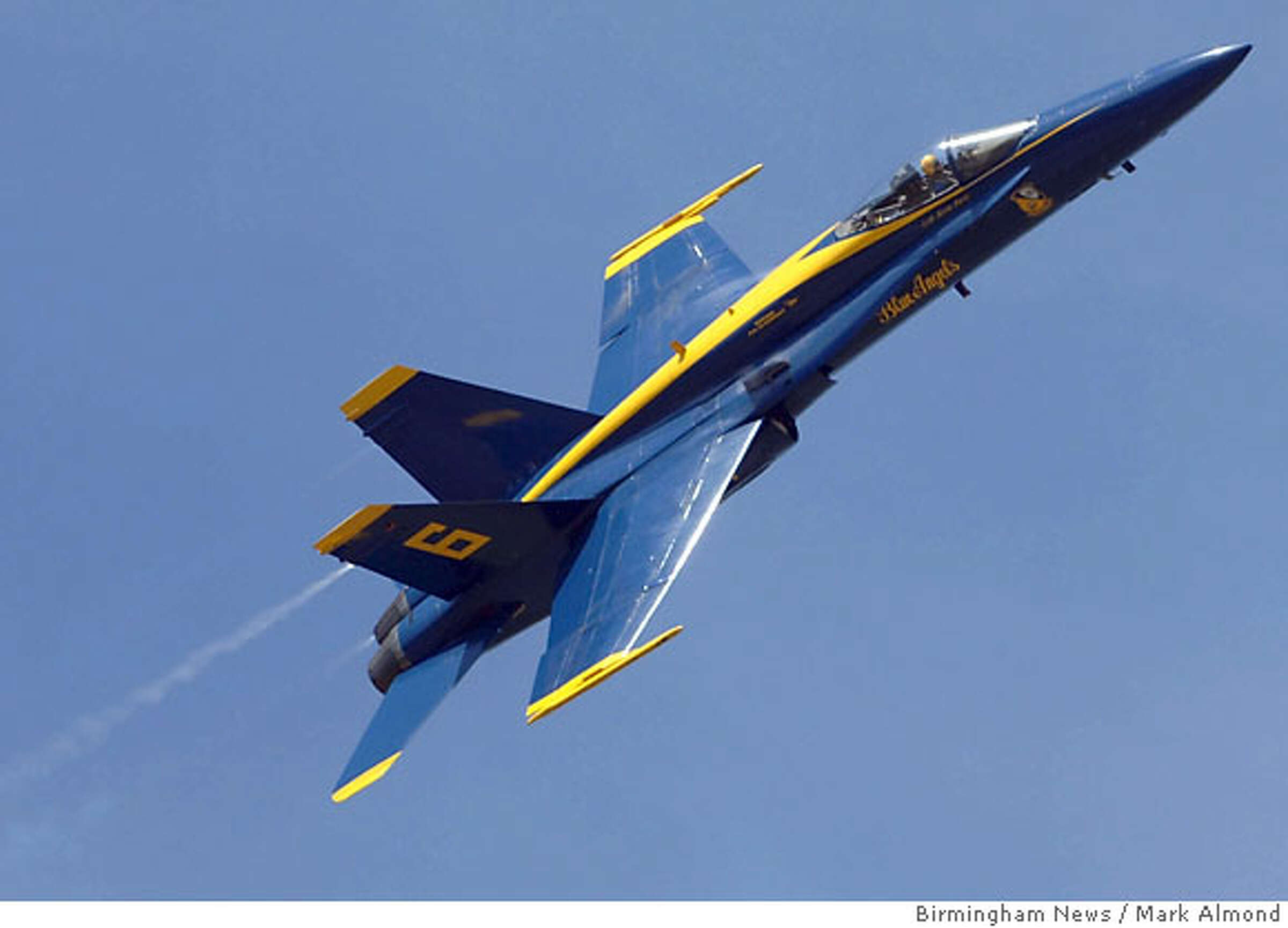 Blue Angels crash kills pilot