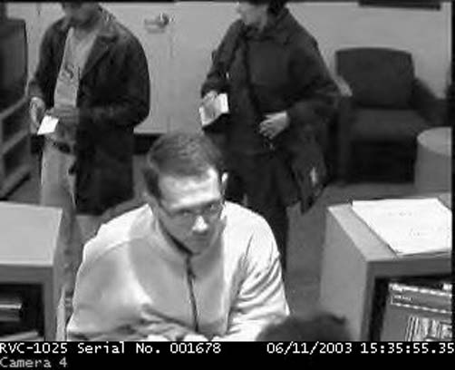 SAN FRANCISCO / FBI asks public for tips in hunt for robber