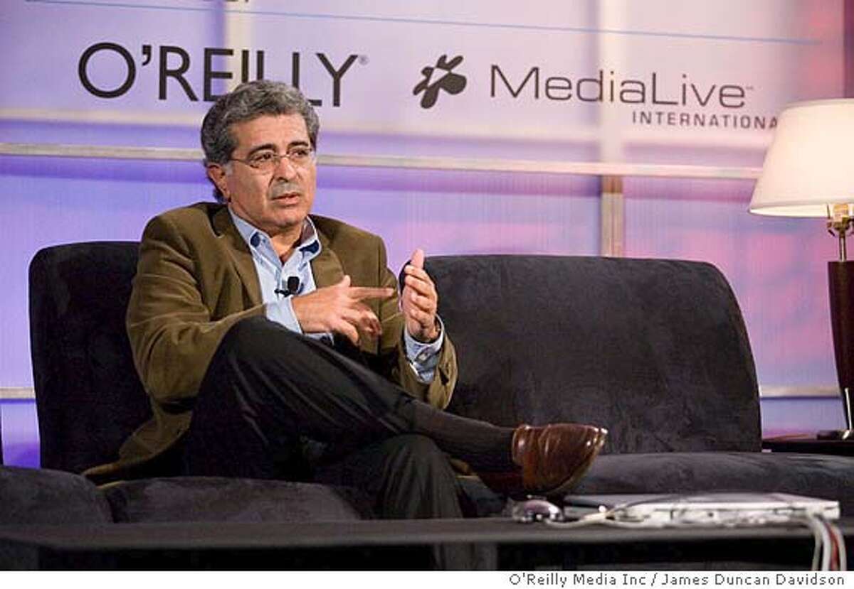 Terry Semel speaks at the 2005 Web 2.0 Conference. James Duncan Davidson/O'Reilly Media Inc.