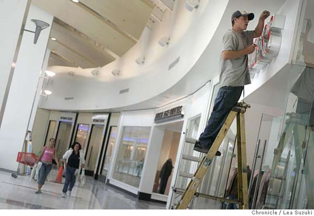 SAN BRUNO / Tanforan mall set to reopen / Shoppers will see new name