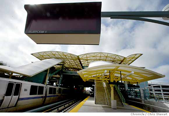 Samtrans Caltrain A NEW HUB OF TRANSPORTATION / Era begins for Millbrae as BART ties into ...