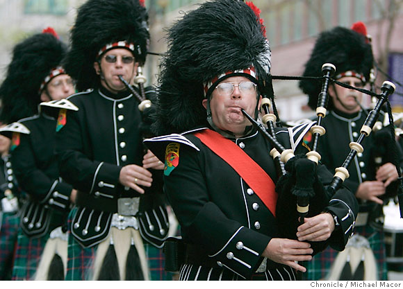 Thousands go green for S.F. St. Patrick's Day parade