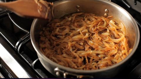 Kitchen Basics: caramelizing onions