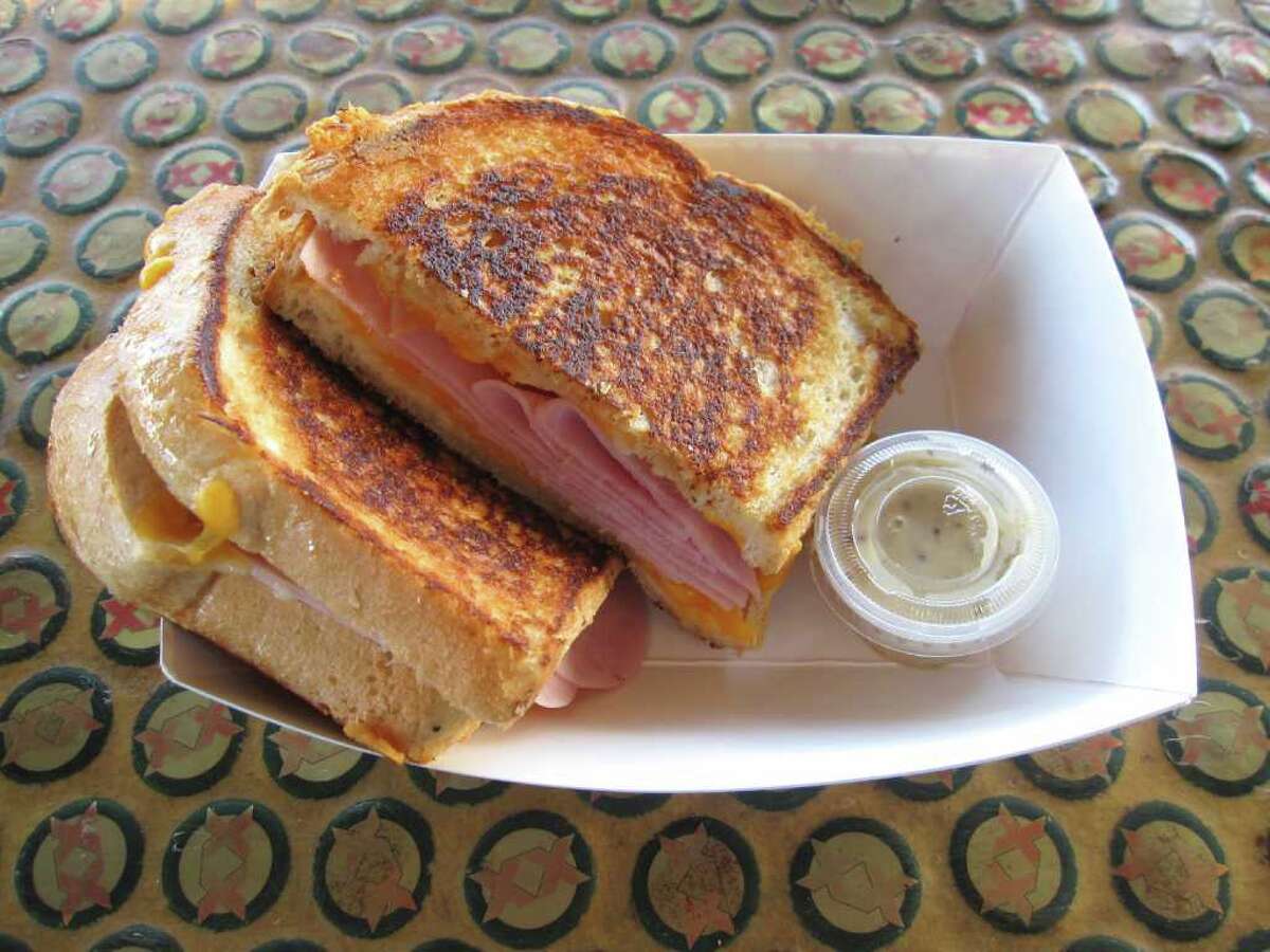 A guide to San Antonio food trucks