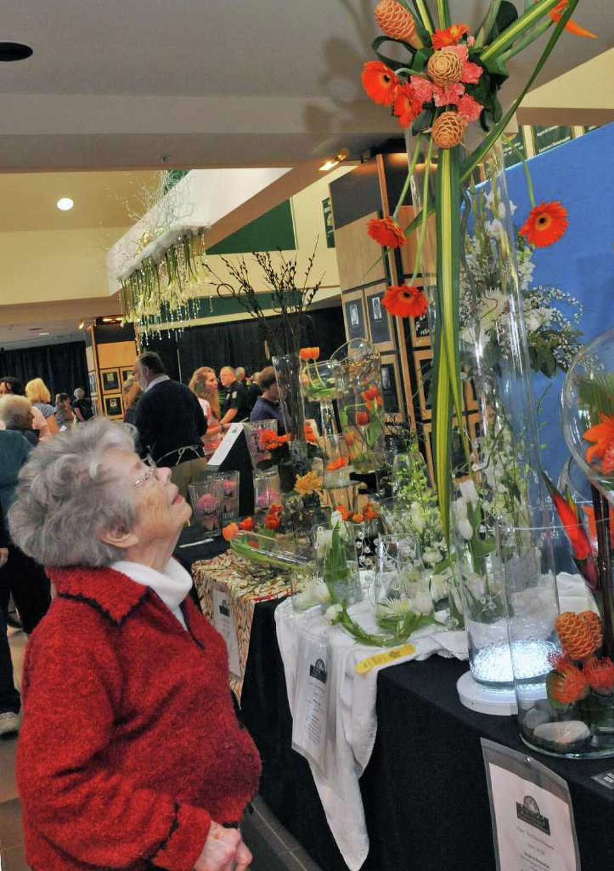 Flowers bloom at HVCC show