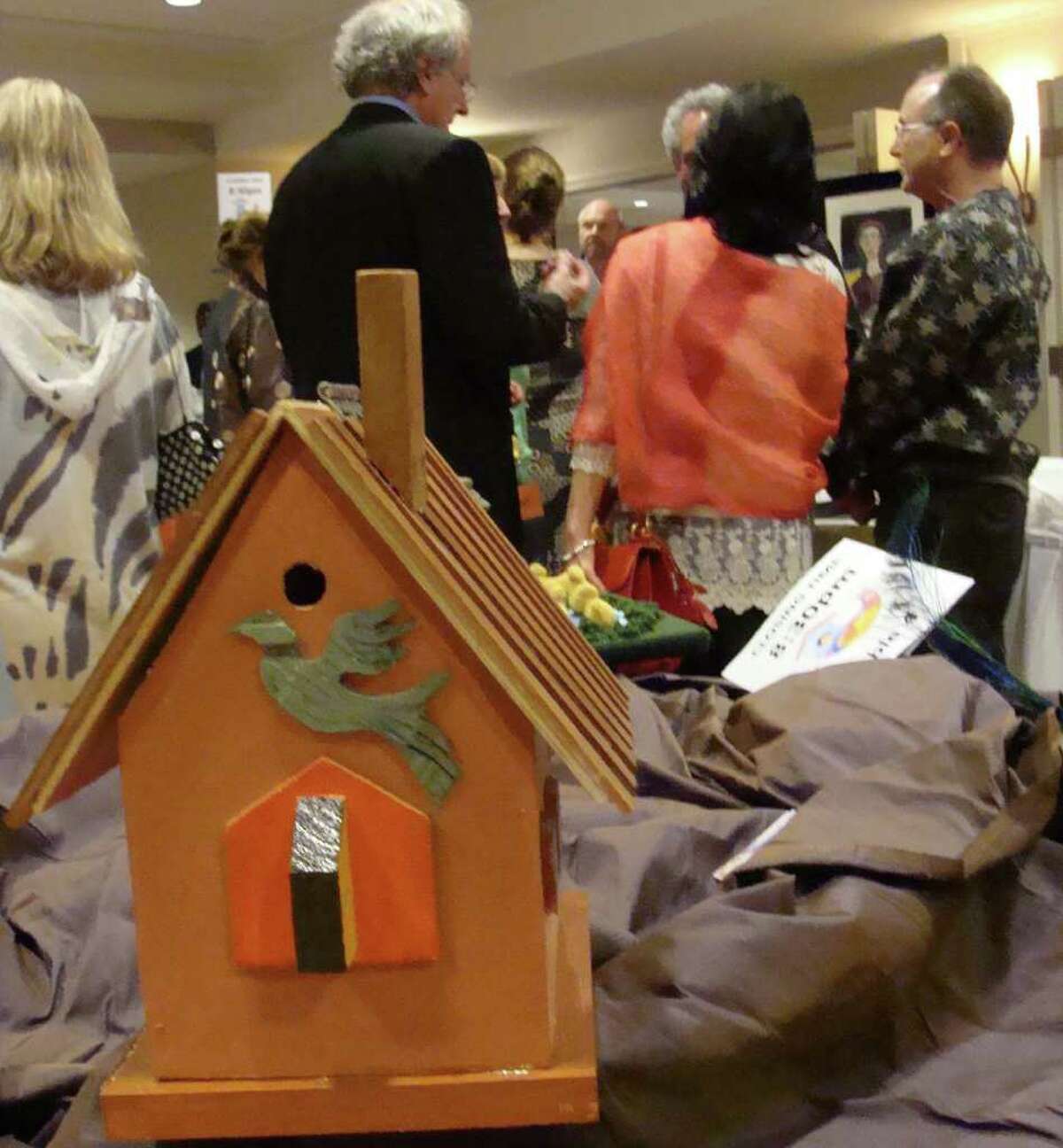 Birdhouse auction feathers nest for Project Return