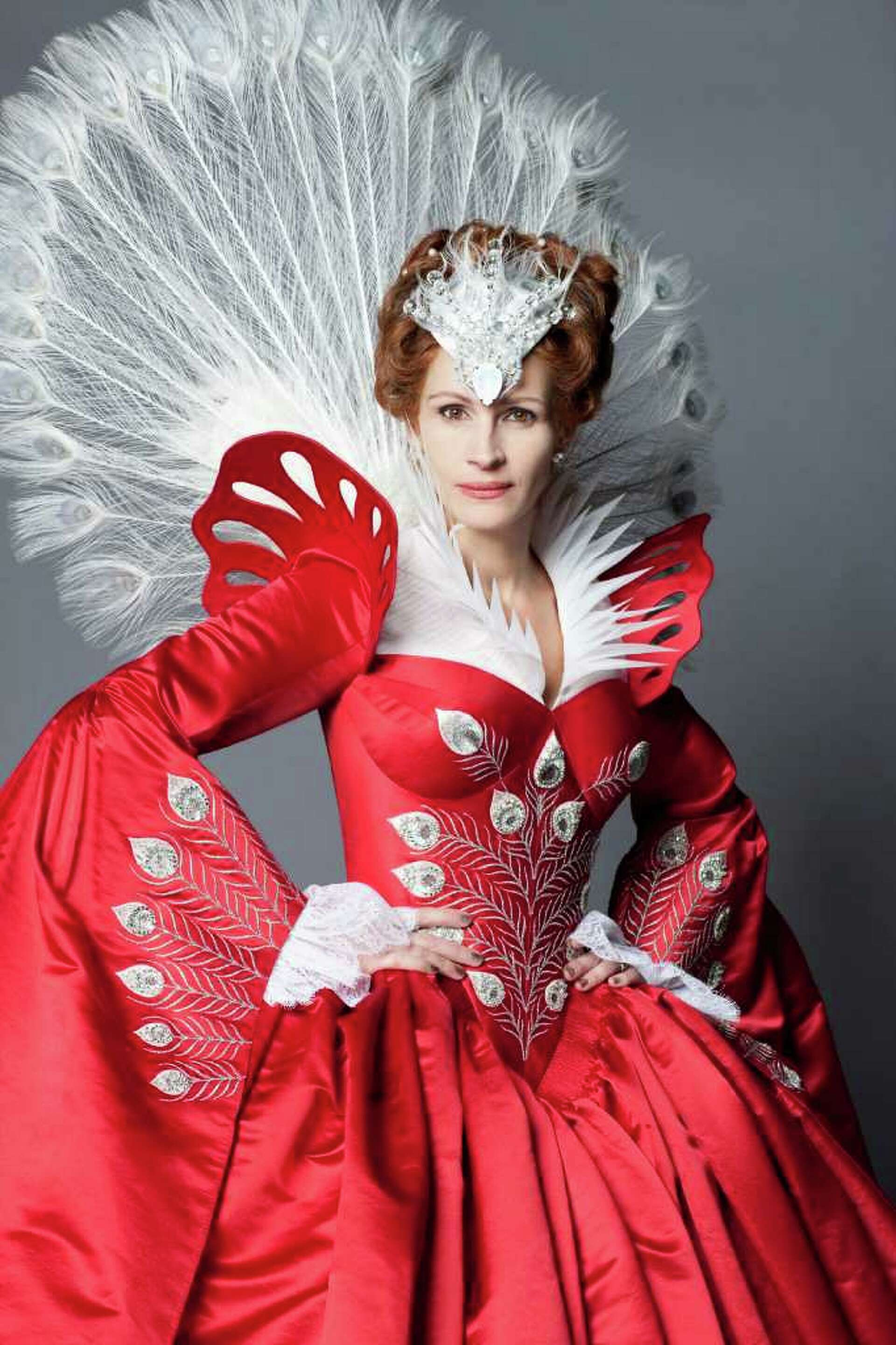 Evil queens cast spell on us, image size:1920x2883