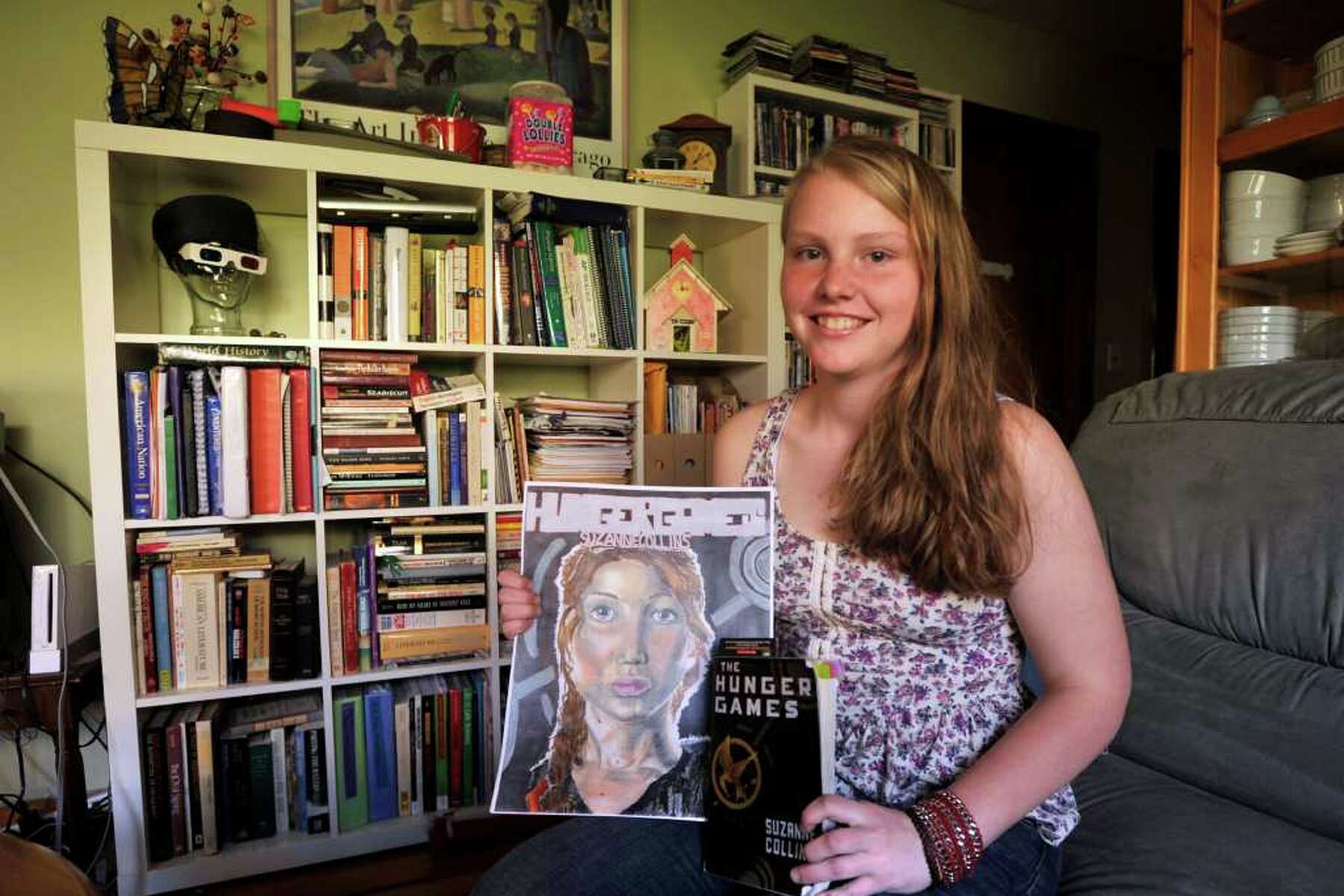 Teen creates 'Hunger Games' graphic novel