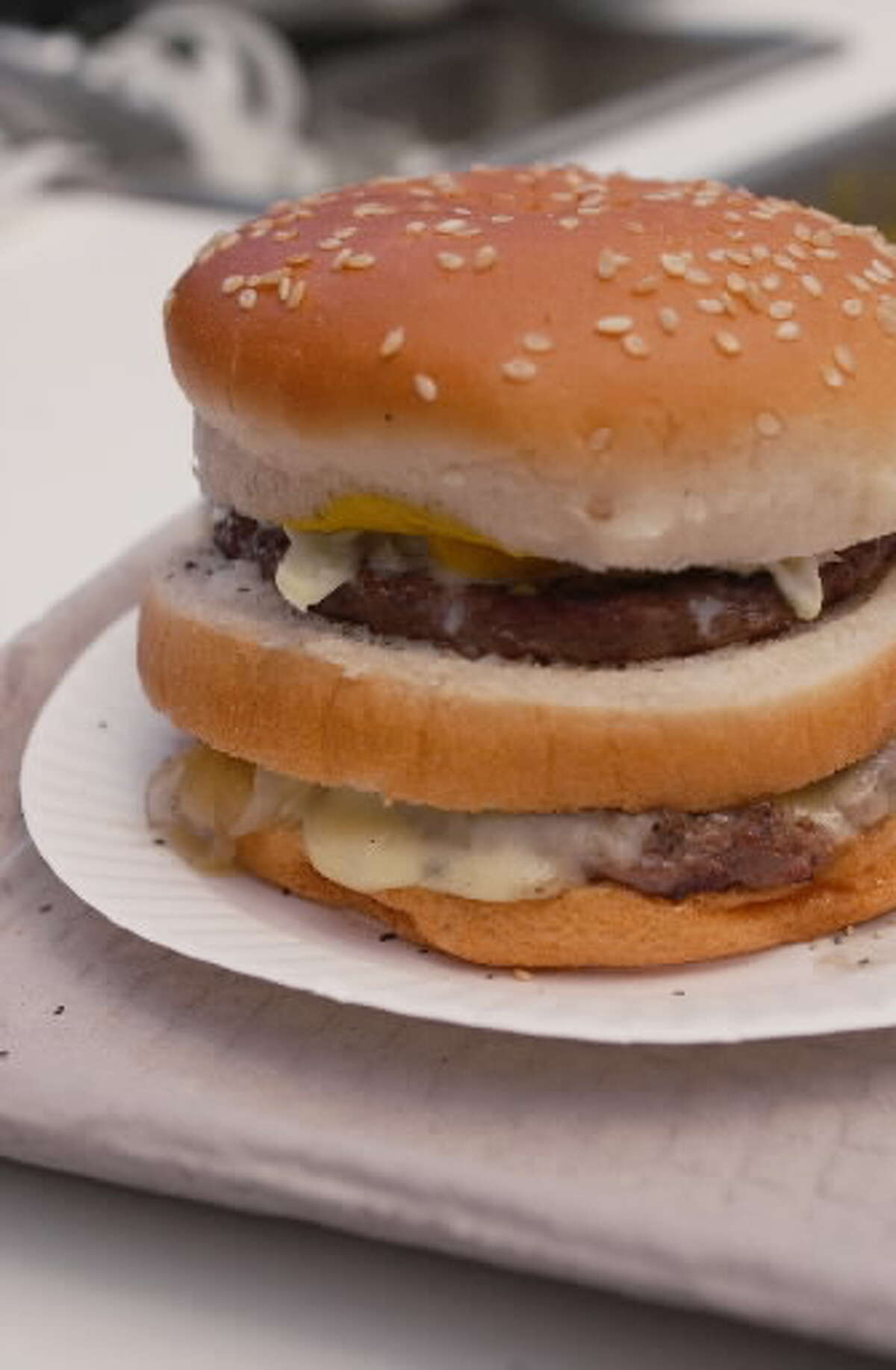 Hot dog! Jumpin' Jack's comes back