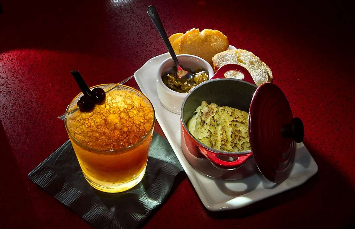 Honor Bar, Emeryville refined cocktails