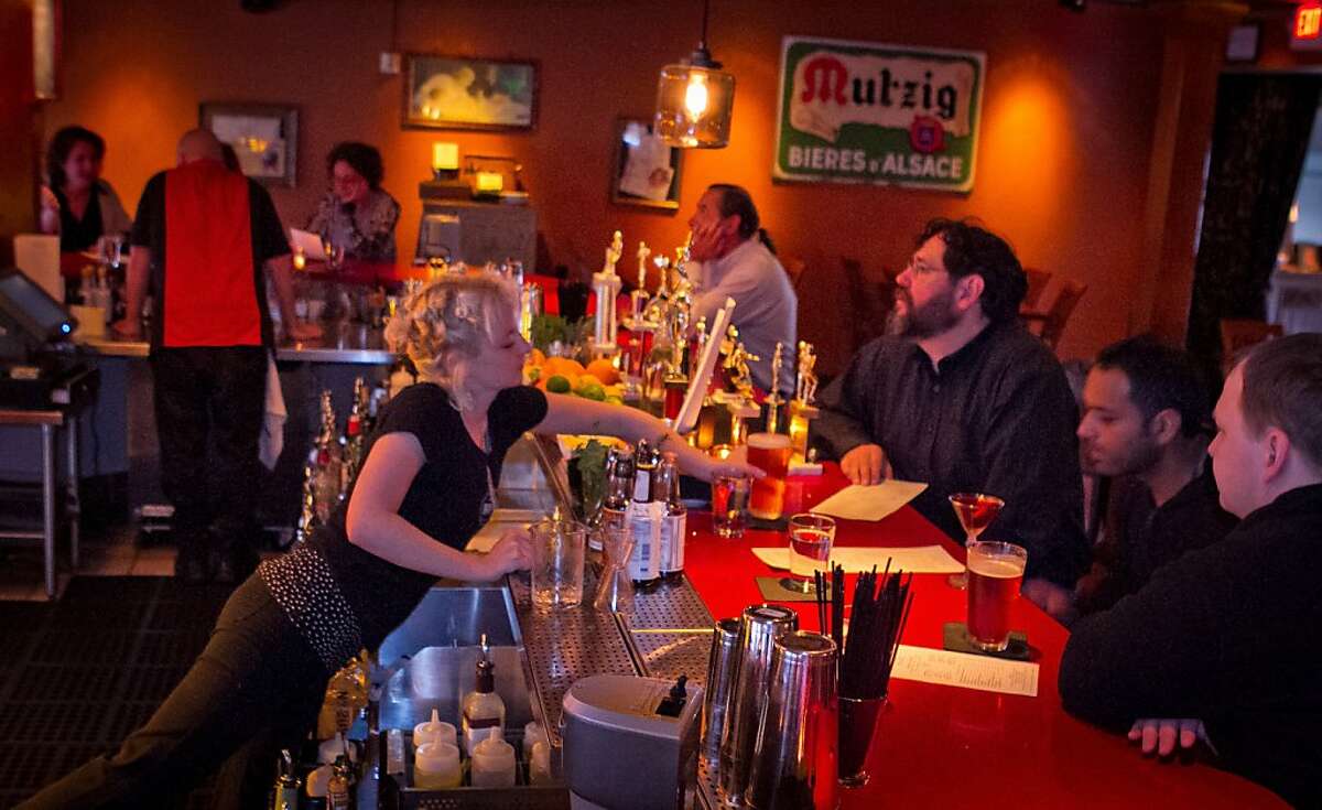 Honor Bar, Emeryville refined cocktails