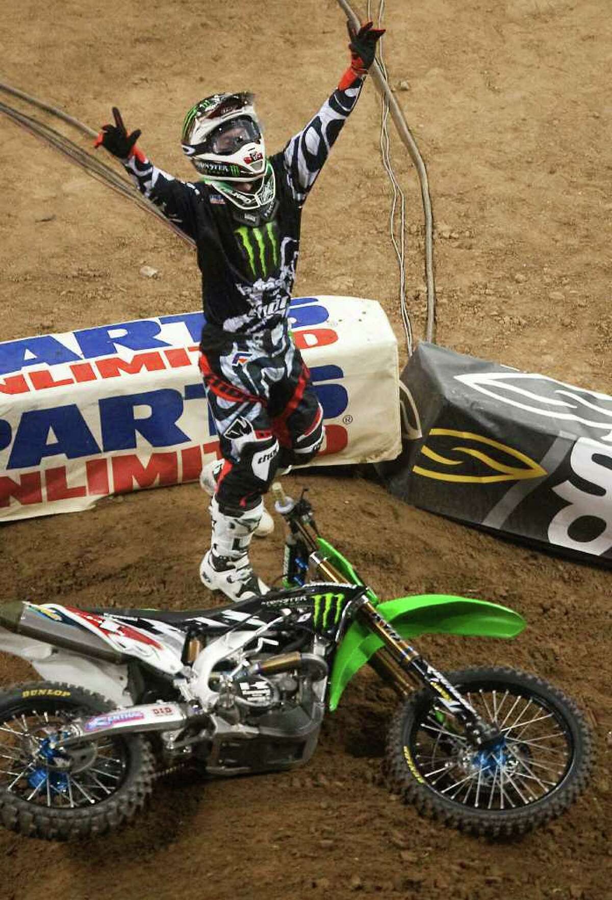 Ryan Villopoto makes history at AMA Supercross at Reliant