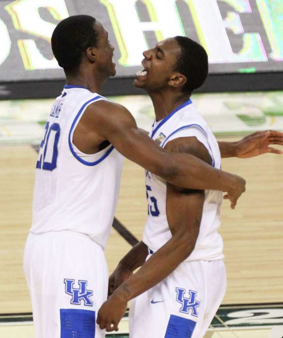 Kentucky tops Kansas for NCAA men's title