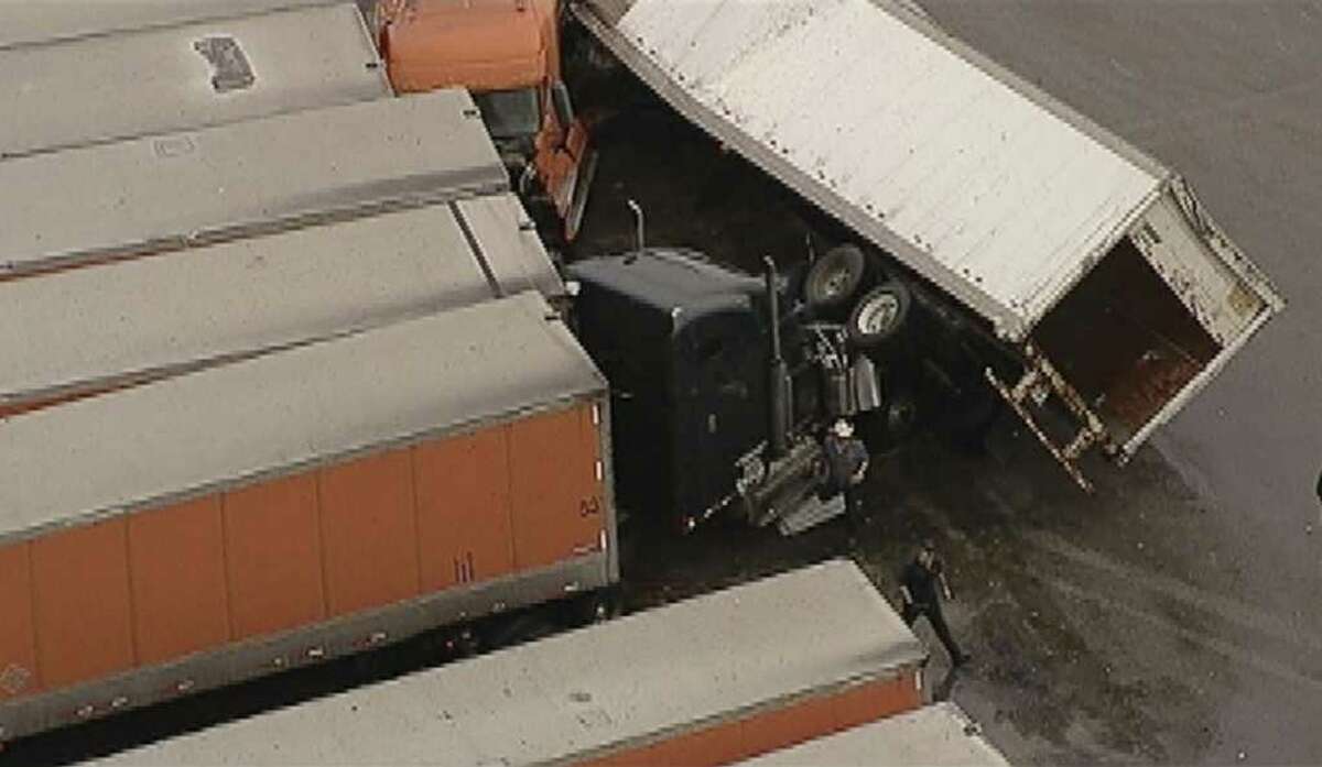 Tornadoes rip through DallasFort Worth area