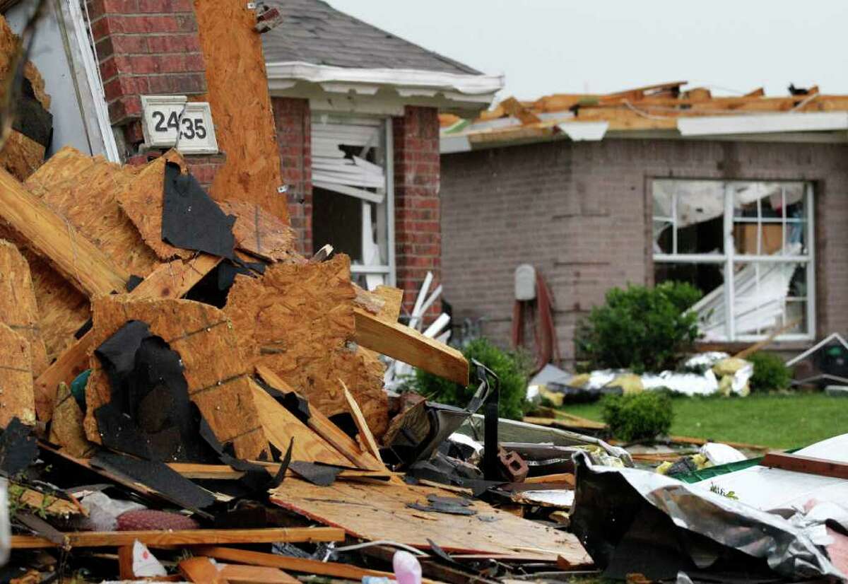 News of the world in photos: Tornadoes and destruction in Texas