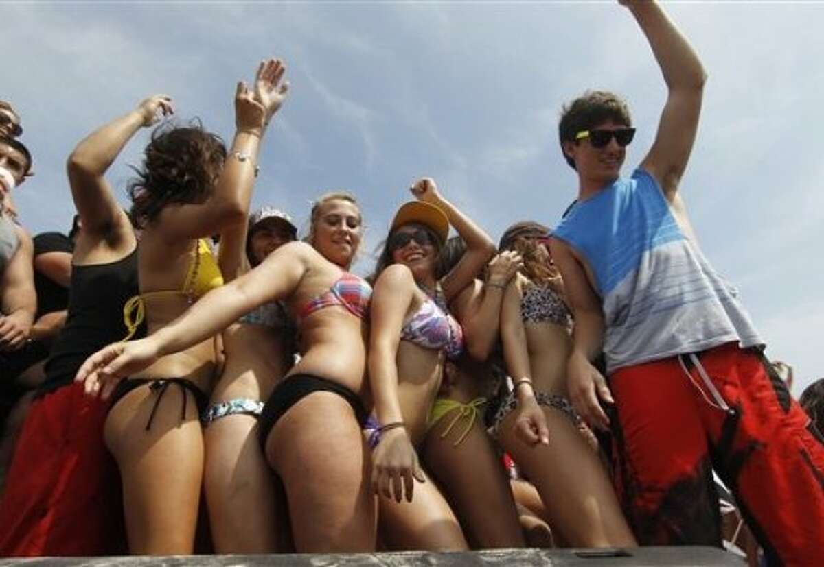 Students have a blast on spring break