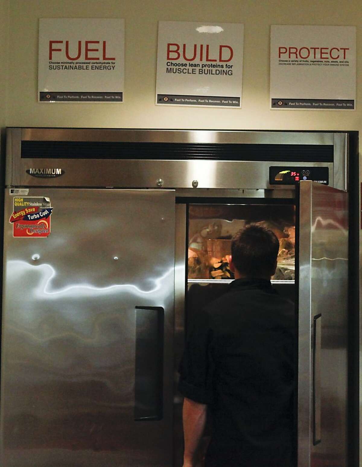 Team chef's food a hit with Giants