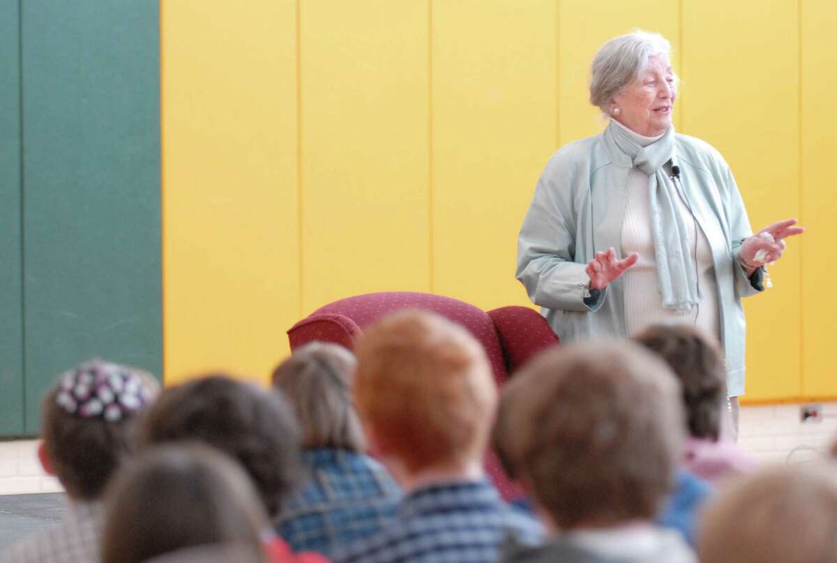 Holocaust survivor shares story at Eagle Hill