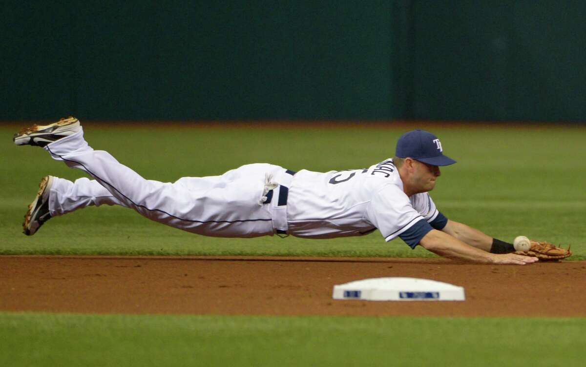 August 08, 2012: New York Yankees shortstop Derek Jeter (2) throws