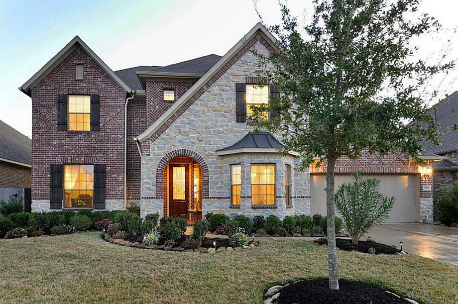 Sample 300,000 homes in Houston Chron