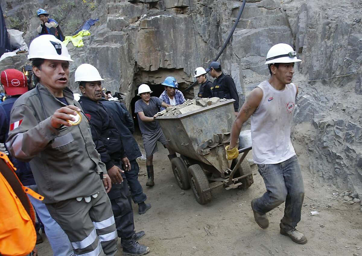 Rescue attempt for Peruvian miners