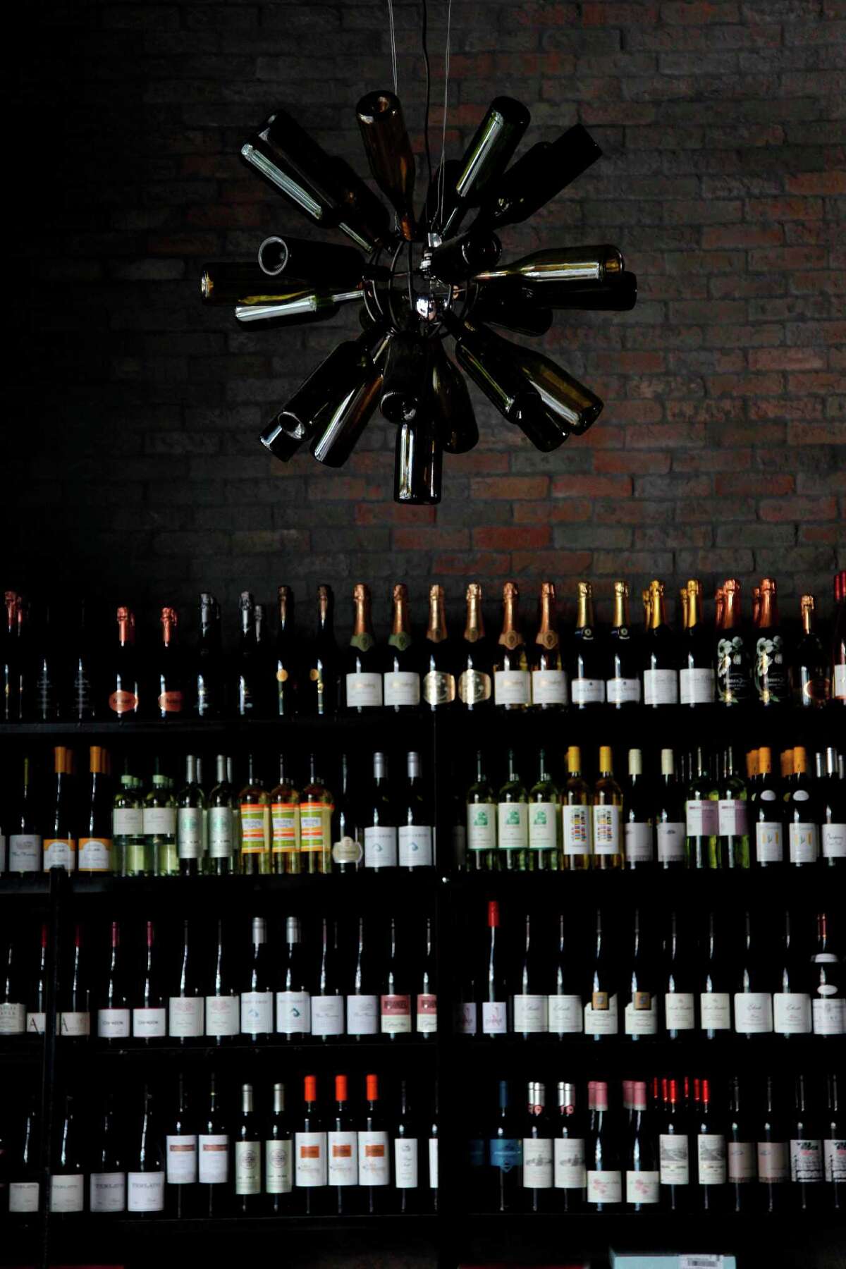 Posh wine bar comes to Kingwood