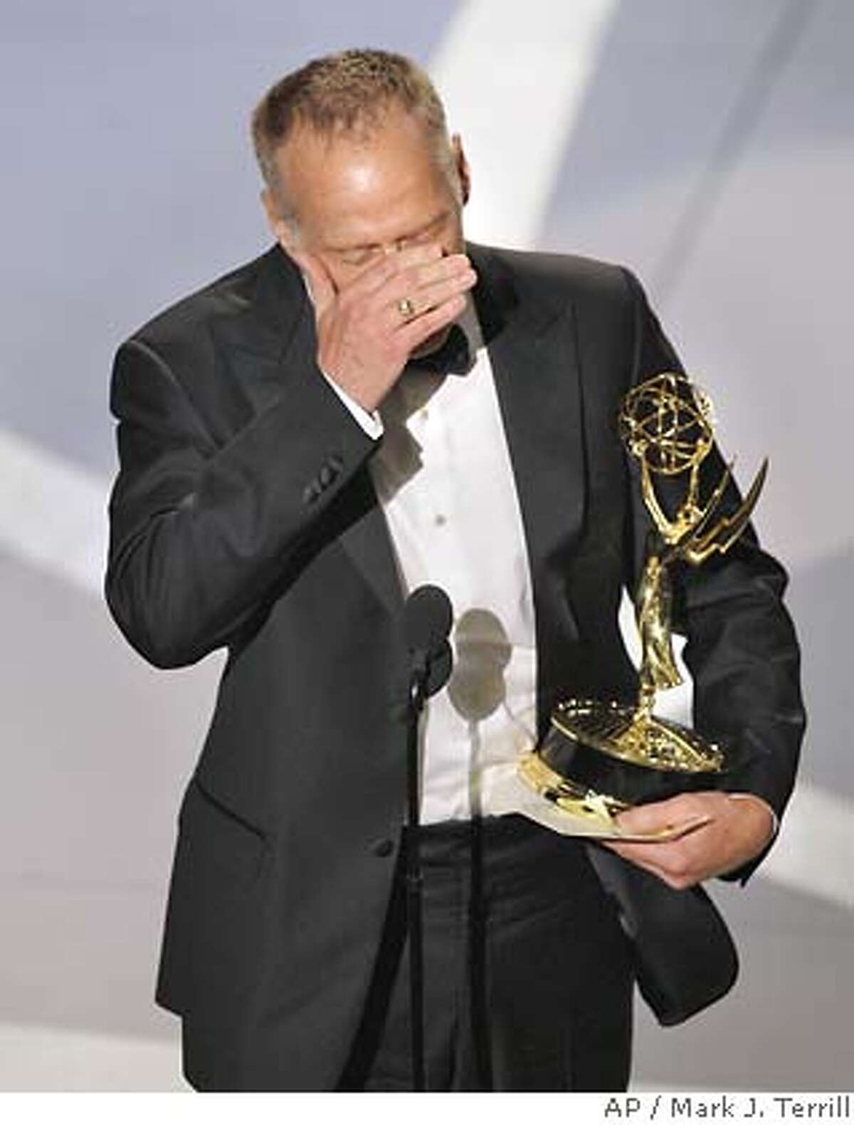'Sopranos' takes best drama, '30 Rock' wins for comedy at 59th Emmys